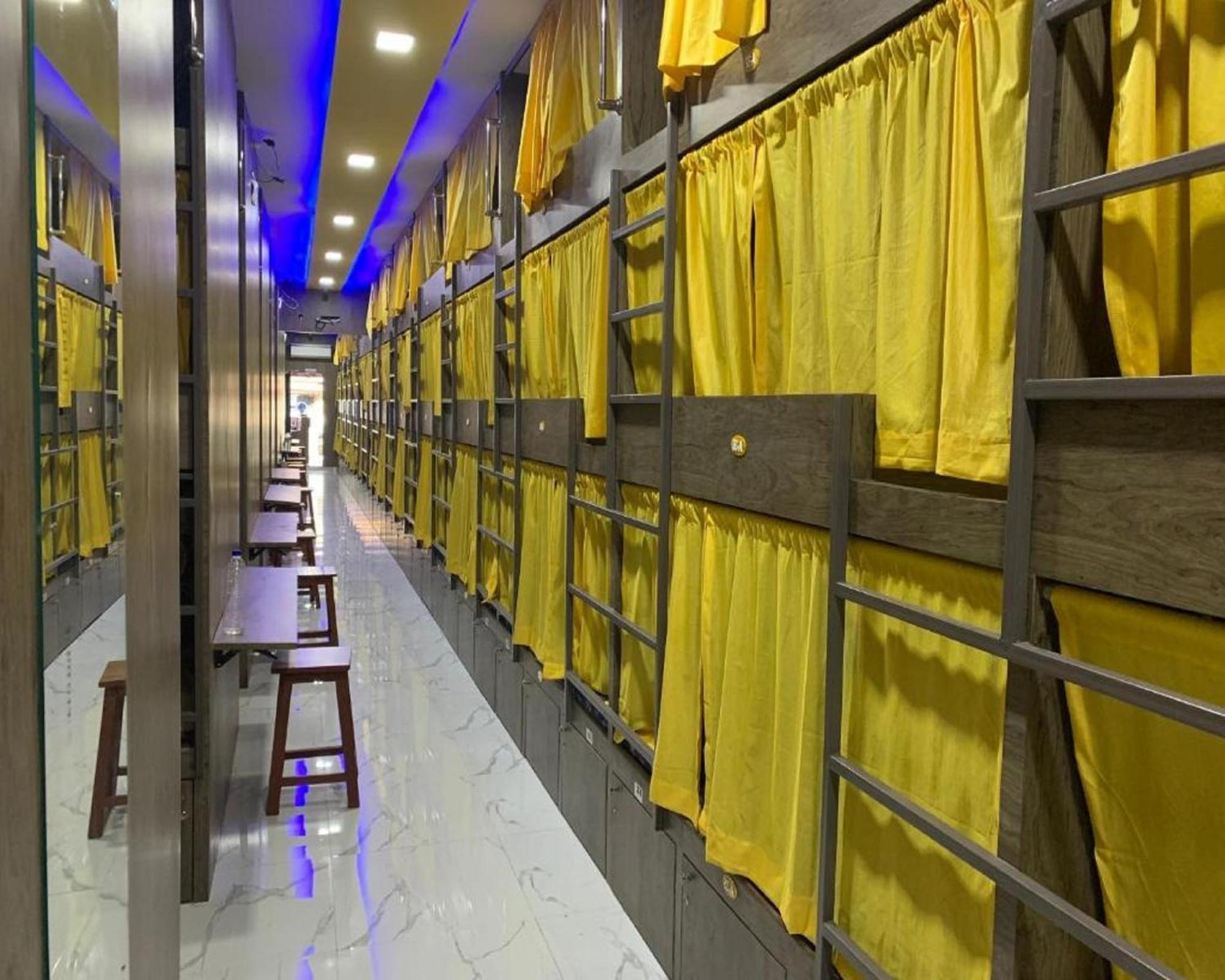 Neenava Dormitory Asalpha มุมไบ ภายนอก รูปภาพ
